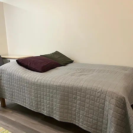 Cozy, Well-equipped In Kaivoksela With Easy Access To Helsinki And Airport アパート ヴァンター