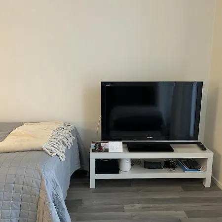 Cozy, Well-equipped In Kaivoksela With Easy Access To Helsinki And Airport * Vantaa