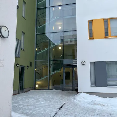 Cozy, Well-equipped In Kaivoksela With Easy Access To Helsinki And Airport アパート *
