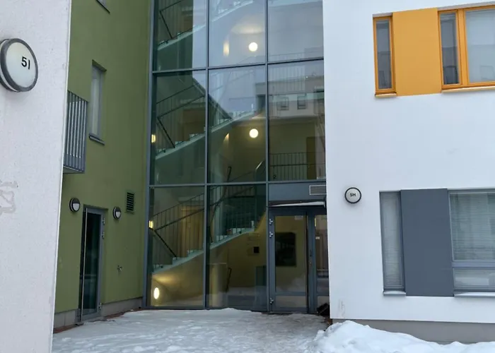 Cozy, Well-equipped In Kaivoksela With Easy Access To Helsinki And Airport Apartment *